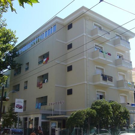 Hotel Moresco - Piscina Beach Village Riccione Esterno foto