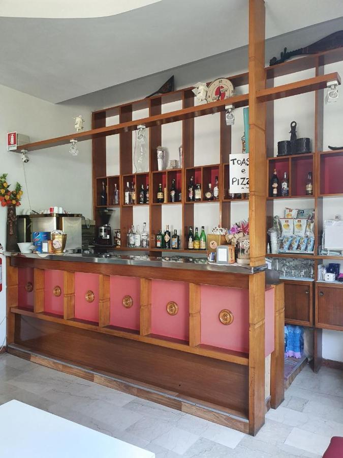 Hotel Moresco - Piscina Beach Village Riccione Esterno foto