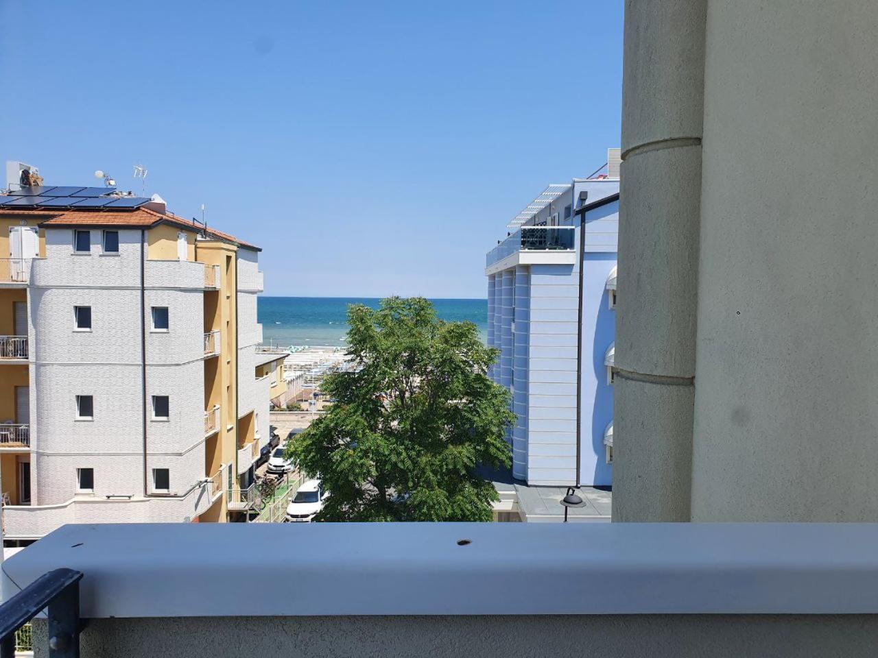 Hotel Moresco - Piscina Beach Village Riccione Esterno foto