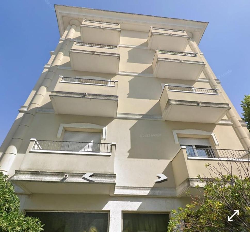 Hotel Moresco - Piscina Beach Village Riccione Esterno foto