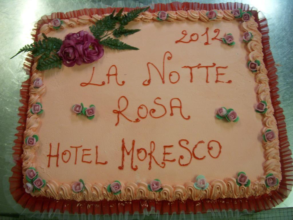 Hotel Moresco - Piscina Beach Village Riccione Esterno foto